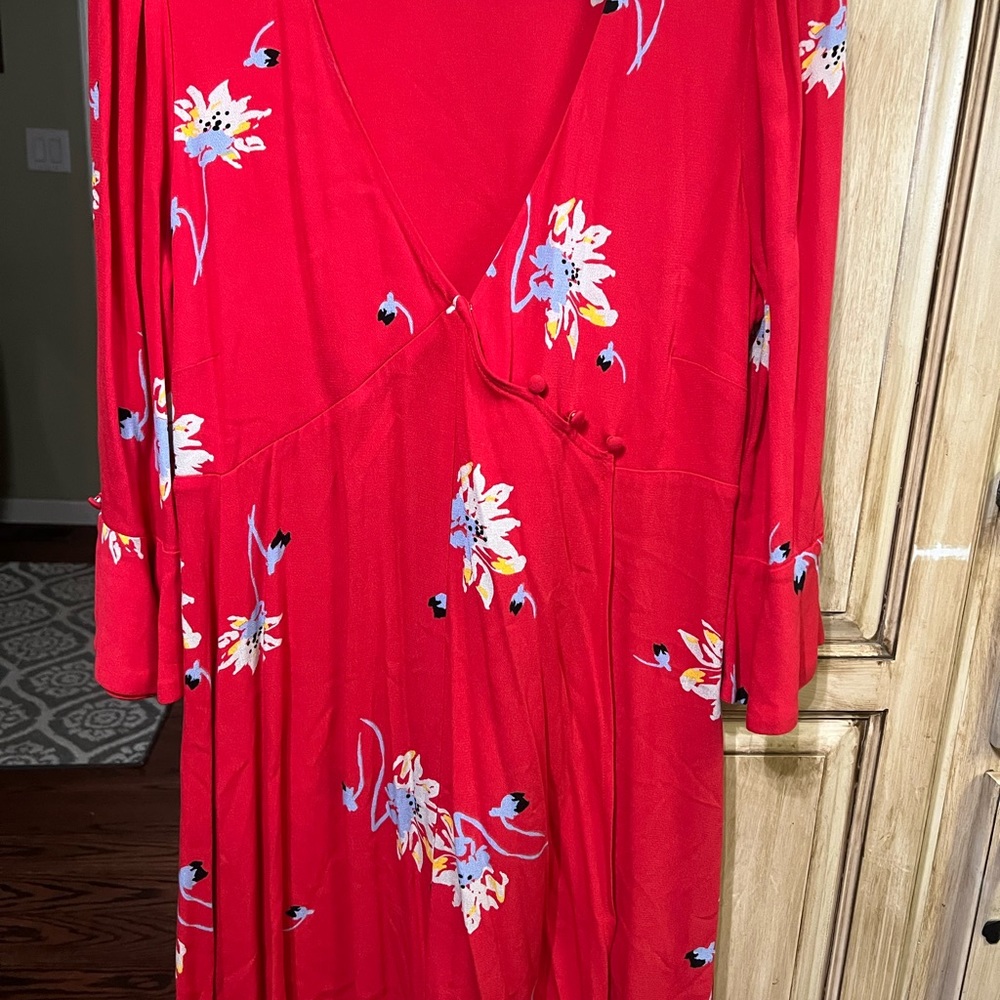 Free People Time On My Side Red Floral Print Wrap Dress sz med - Picture 2 of 5